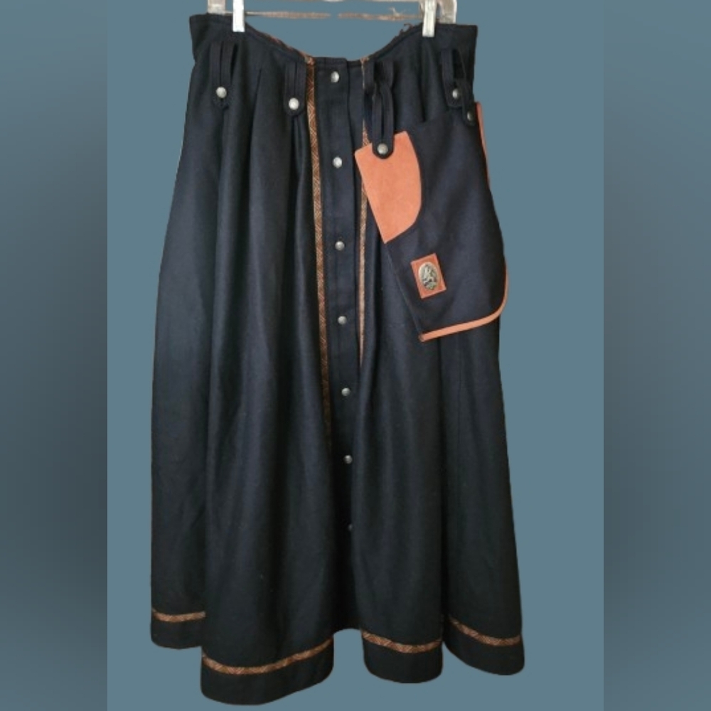 *Sondre Vintage 80s Norwegian Wool Buttoned Maxi Skirt